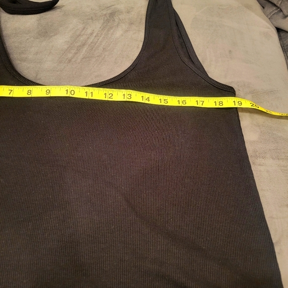 Marine Layer Women's Lexi Rib Tie Crop Tank Top in Black Size Large - Picture 5 of 8